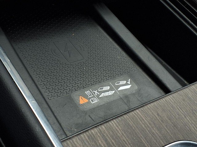 2024 GMC Acadia Denali - Photo 17