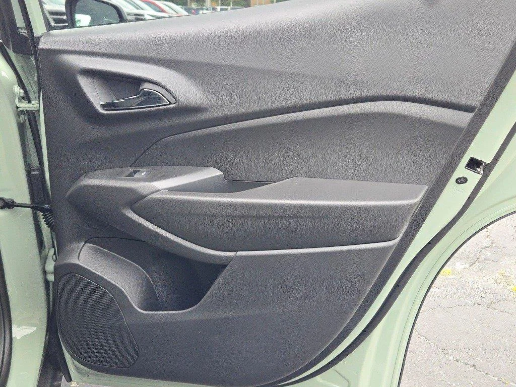 2026 Chevrolet Trax Activ - Photo 9