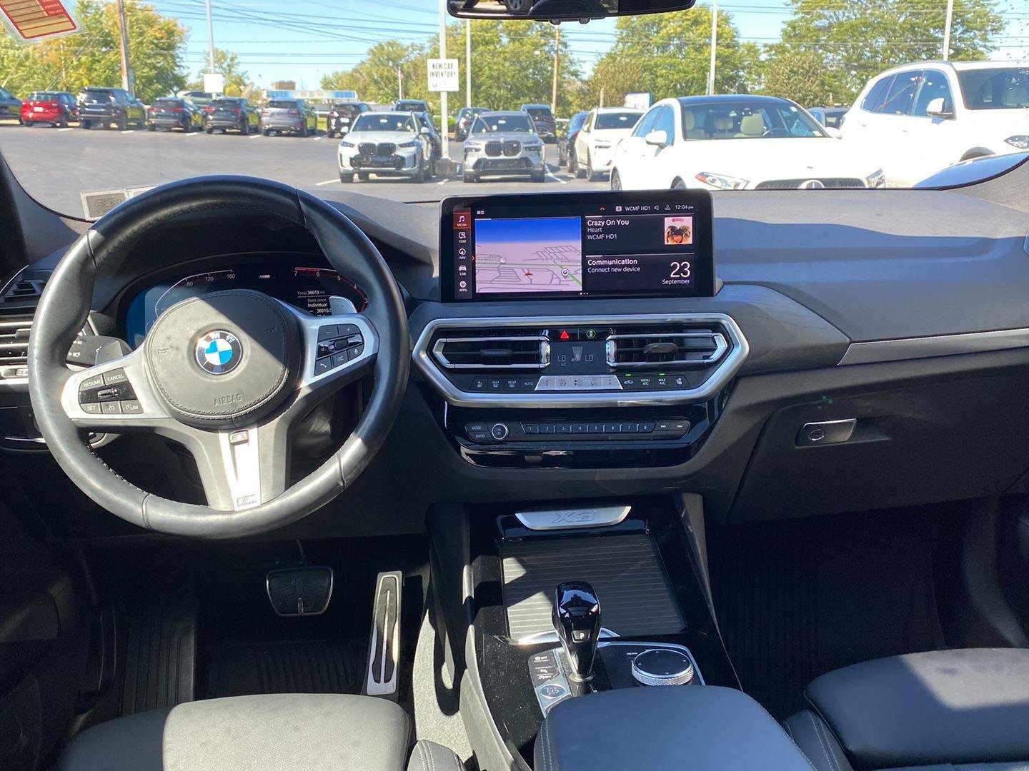 Used 2024 Black Sapphire Metallic BMW xDrive30i image 14