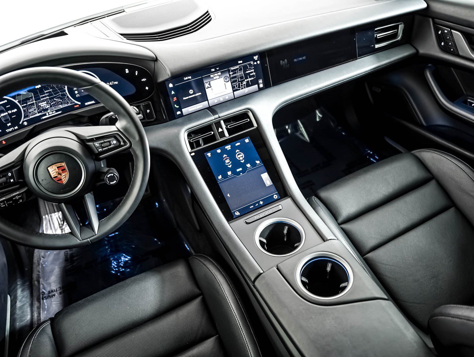 Used 2025 White Porsche 4 image 18