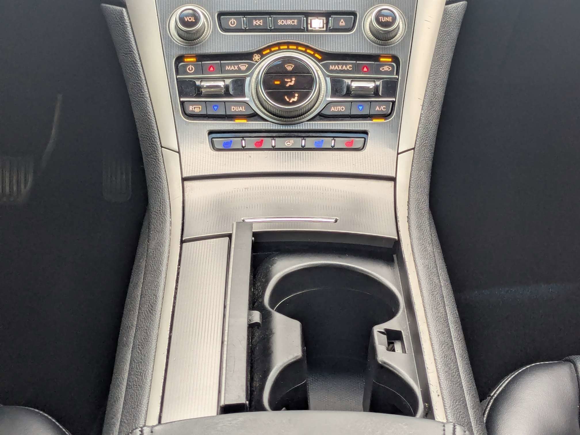 Used 2020 Infinite Black Metallic Lincoln Reserve image 19