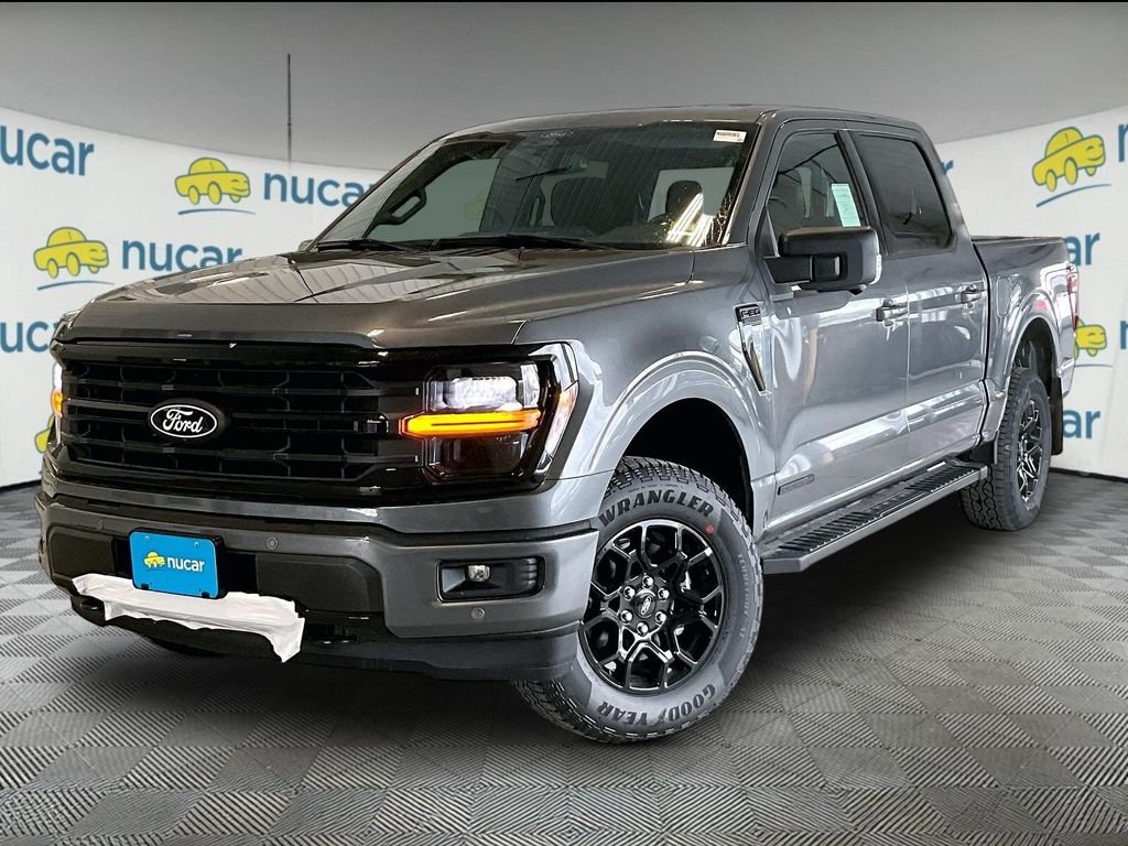 New 2026 Gray Ford XLT image 4