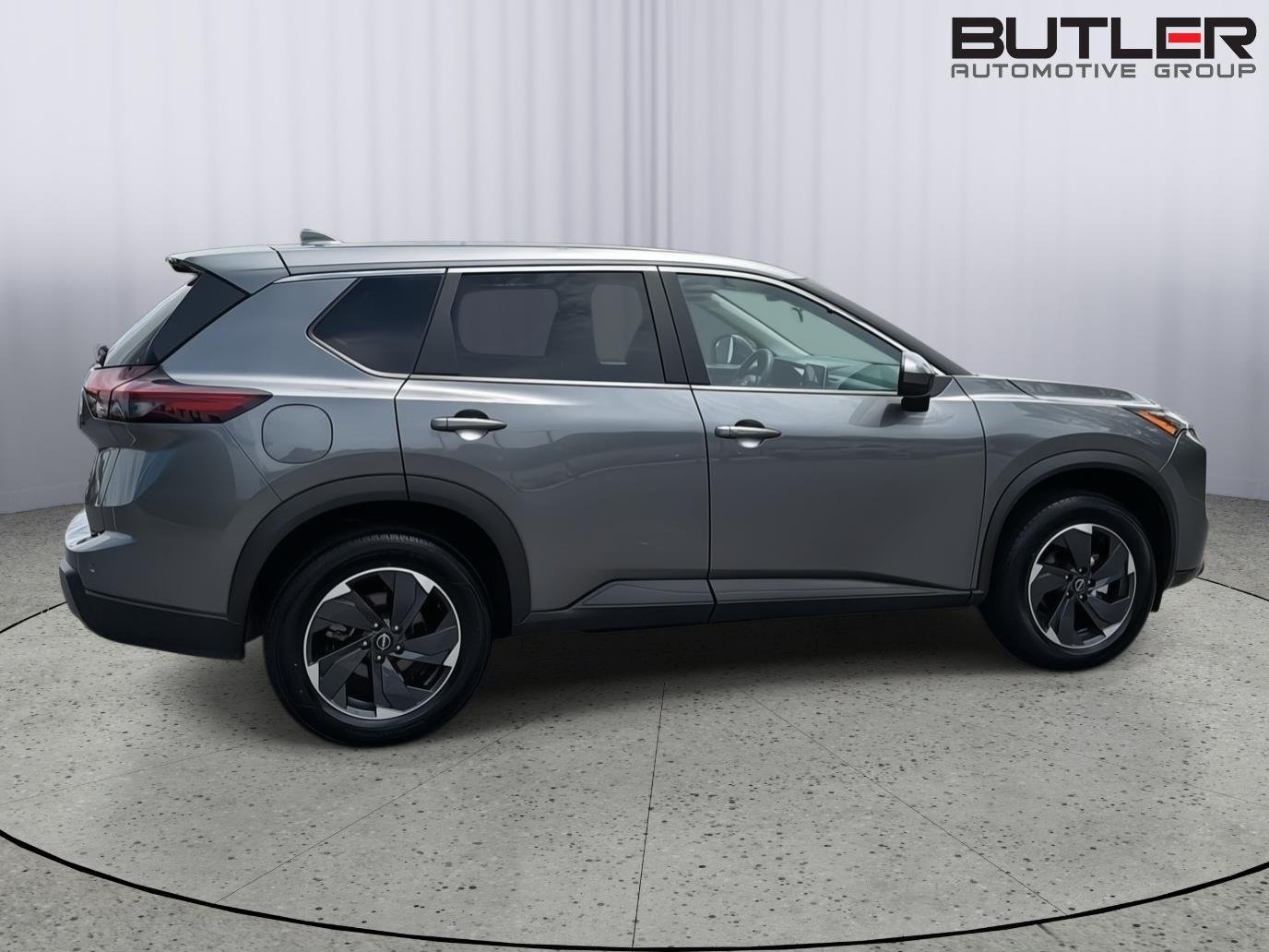 Used 2024 Gun Metallic Nissan SV image 7