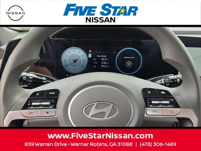 Used 2024 Black Hyundai SEL image 22
