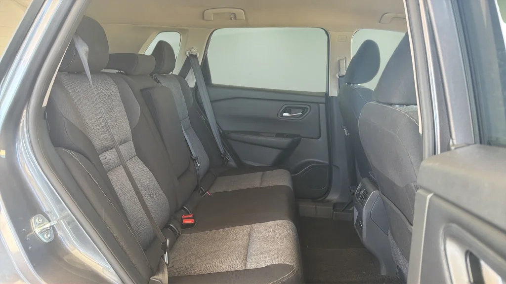 Certified Used 2024 Gun Metallic Nissan SV image 11