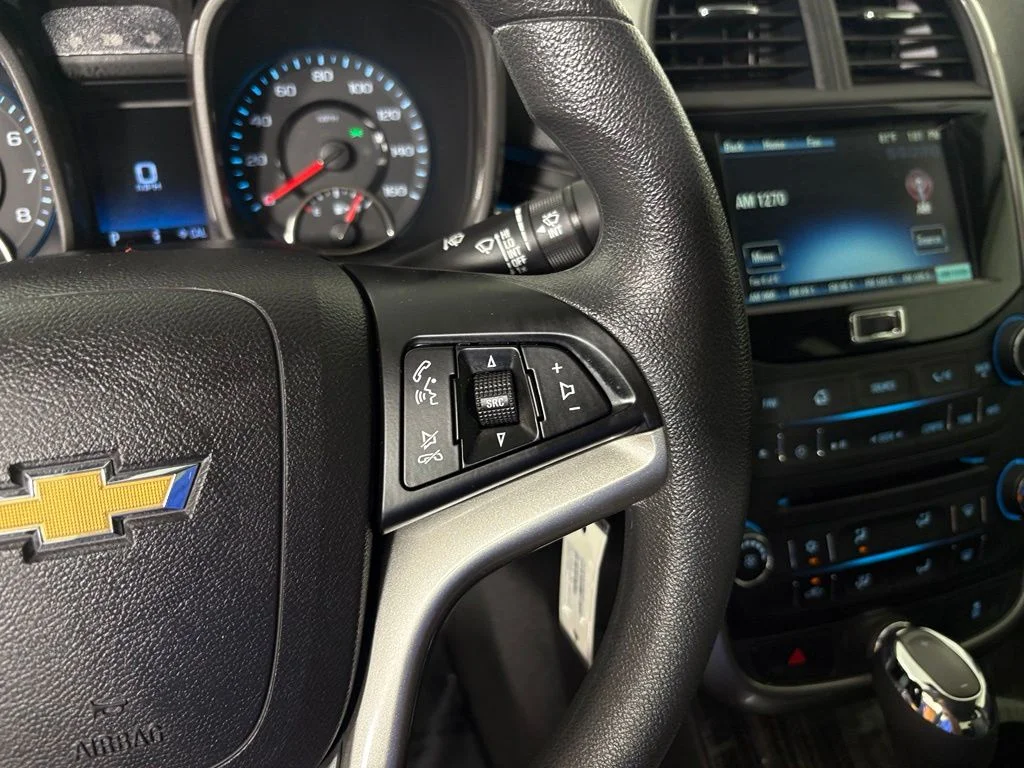 Used 2015 Silver Chevrolet LT image 23