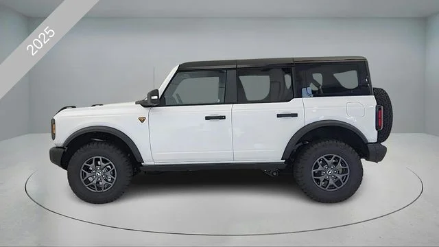2025 Ford Bronco 4-Door Badlands - Photo 4