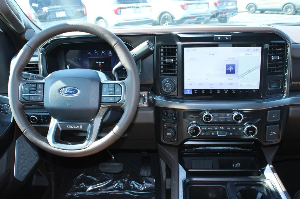 New 2026 Star White Metallic Tri-Coat Ford F-350® King Ranch® image 34