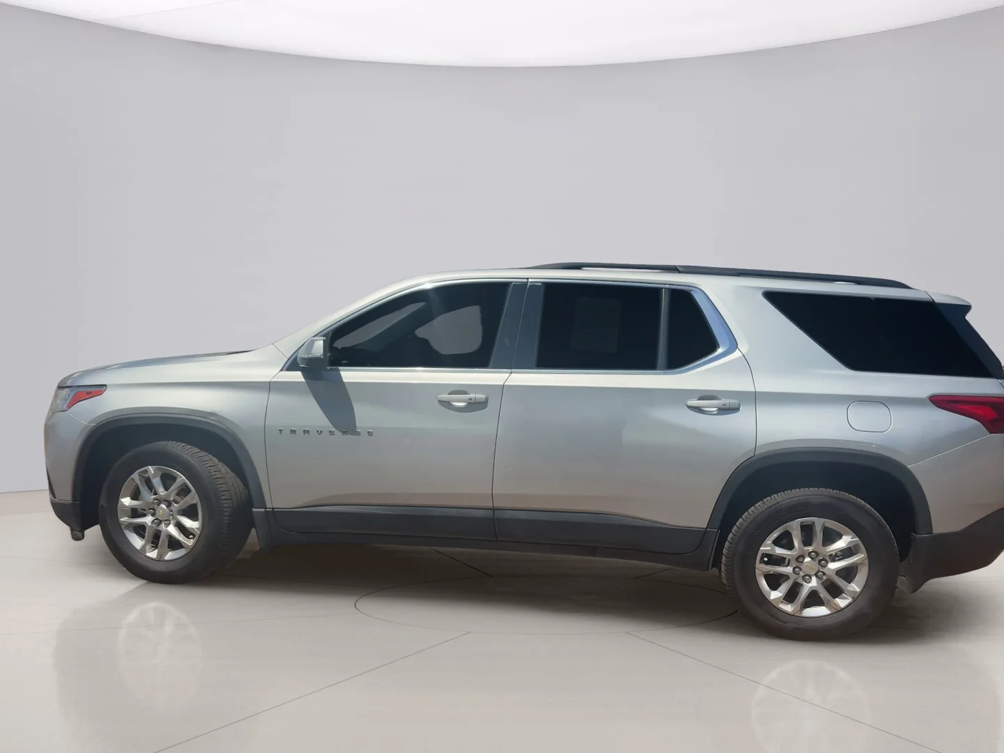 Used 2019 Silver Chevrolet LT image 2
