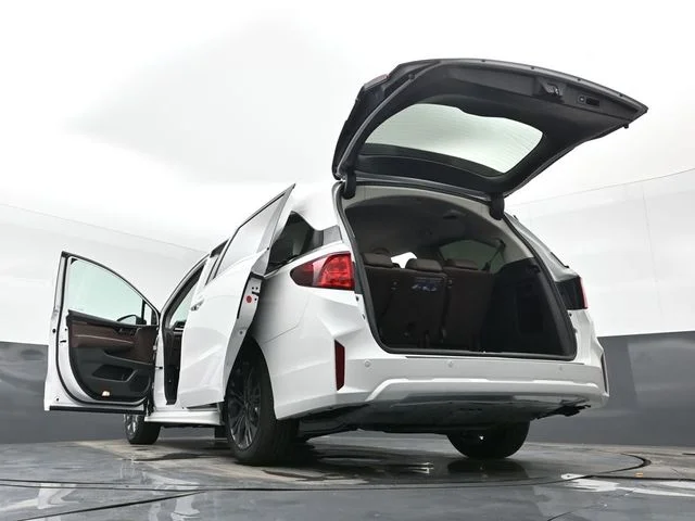 Used 2025 Platinum White Pearl Honda Touring image 63