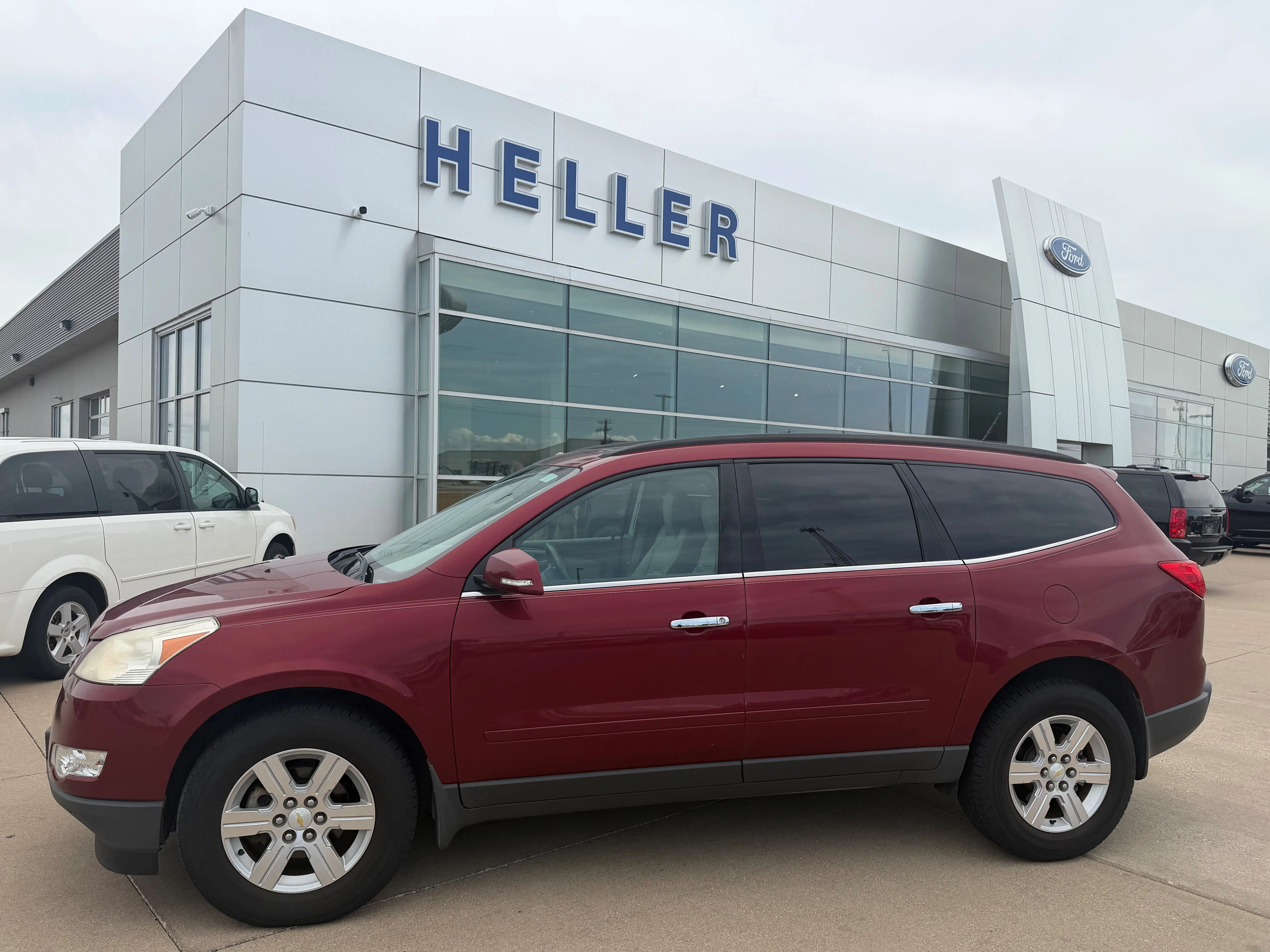Used 2010 Red Jewel Tintcoat Chevrolet 2LT image 3
