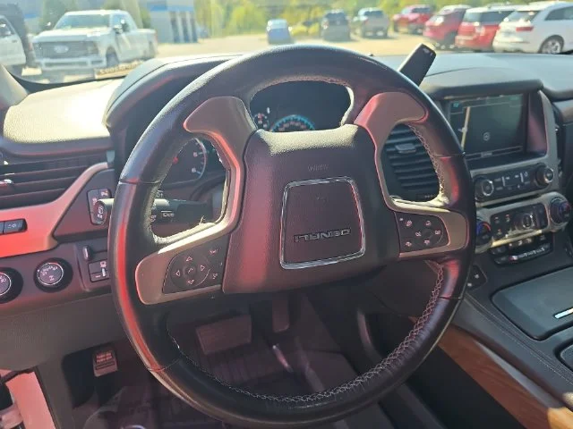 Used 2019 White GMC Denali image 18