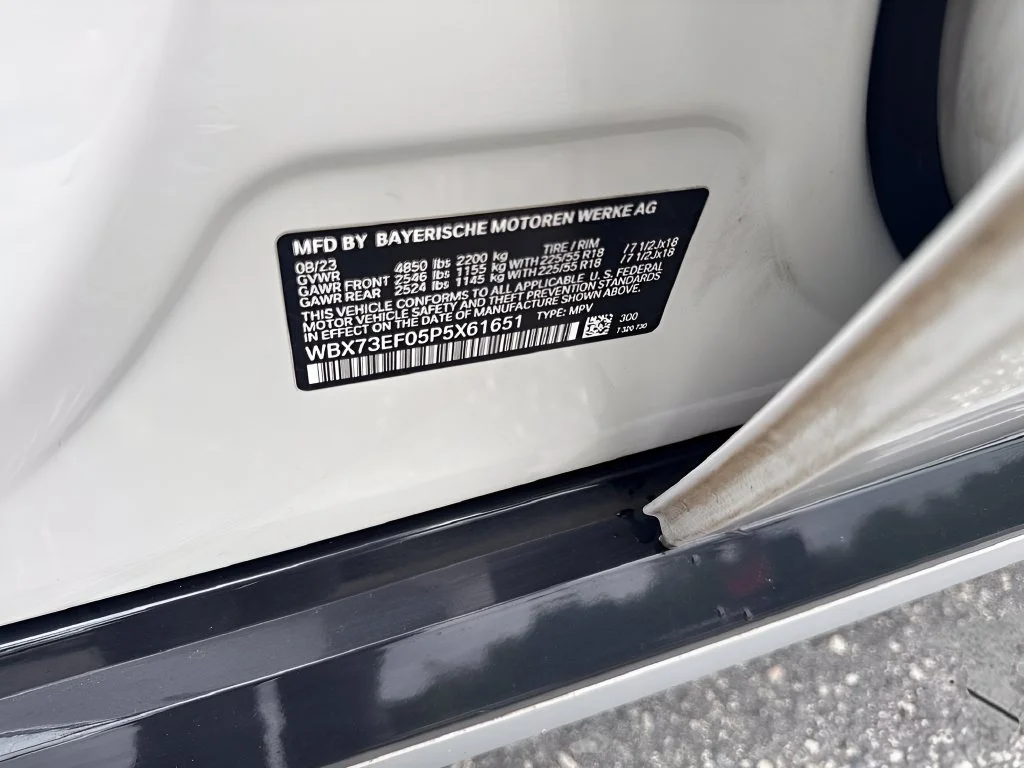Used 2023 White BMW xDrive28i image 31