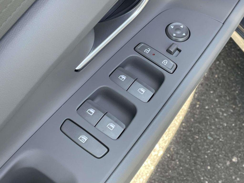 New 2026 Gray Hyundai SE image 14