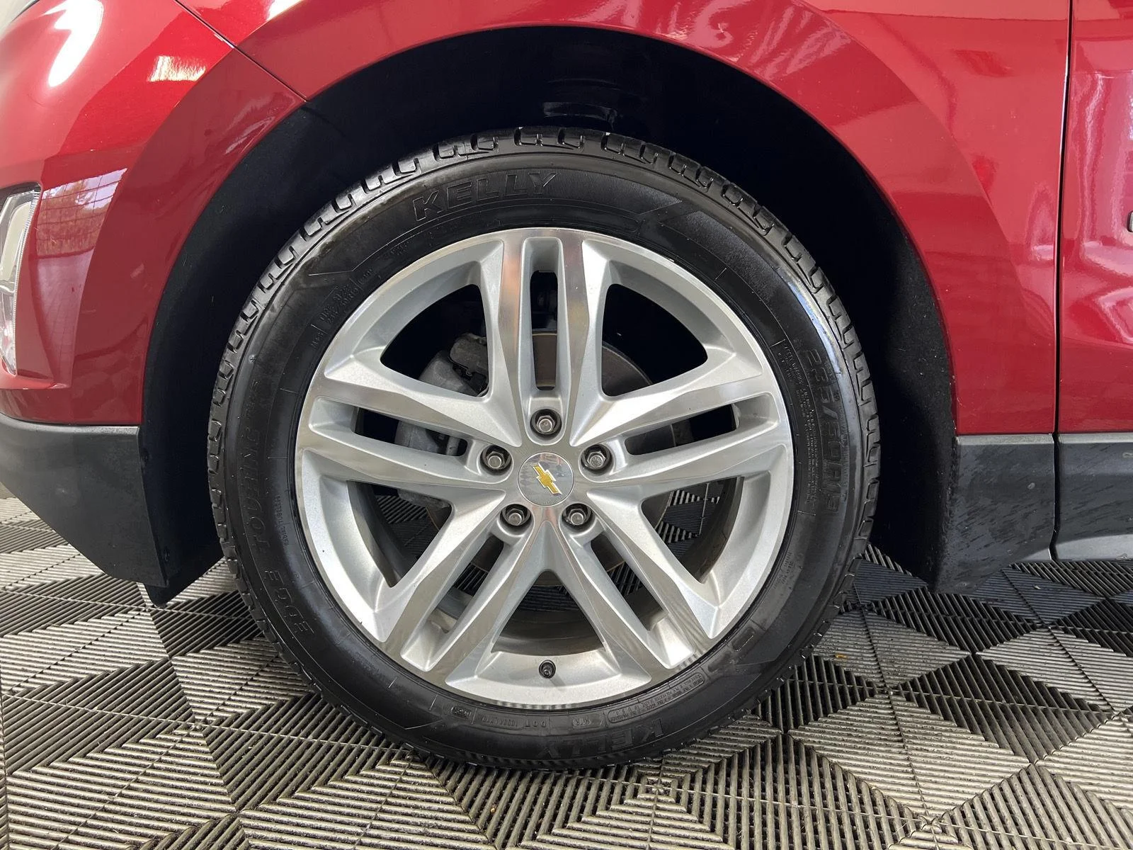 Used 2018 CAJUN RED TINTCOAT Chevrolet Premier image 33