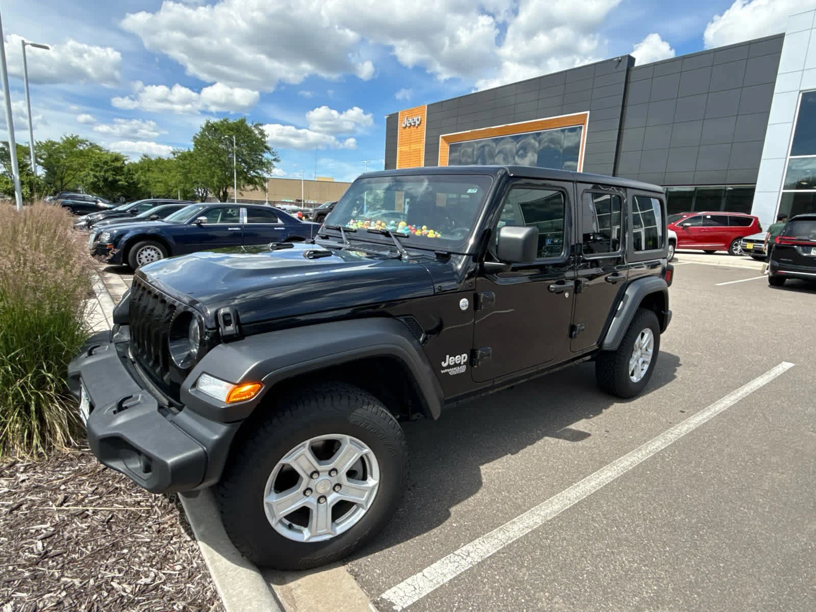 Used 2020 Black Clearcoat Jeep Sport S image 2