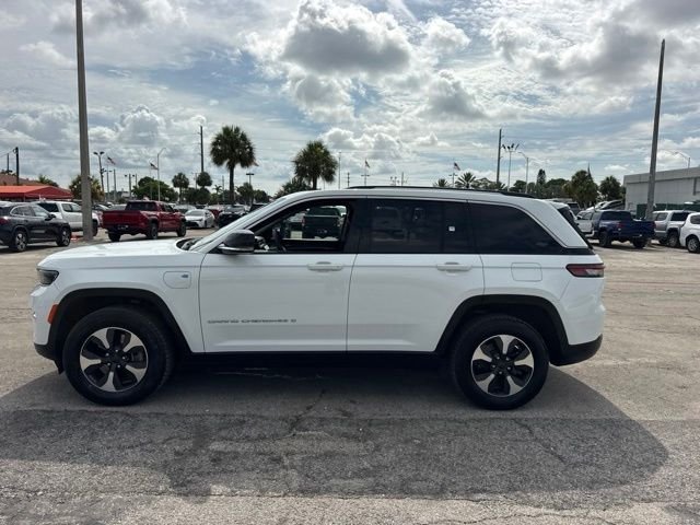 Used 2024 White Jeep 4xe image 16