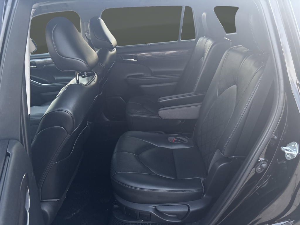 2020 Toyota Highlander Platinum - Photo 30