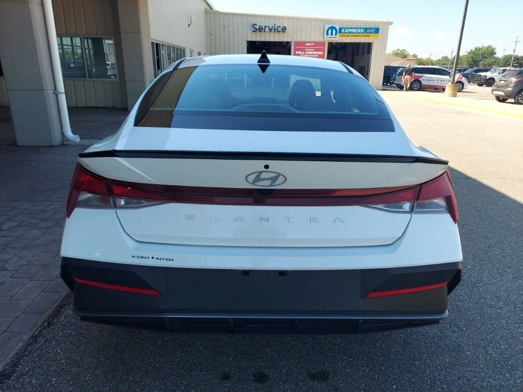 Certified Used 2026 White Hyundai SEL Sport image 6