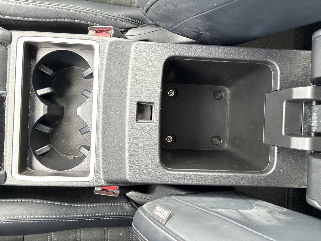 Used 2024 Silver Mitsubishi SE image 15