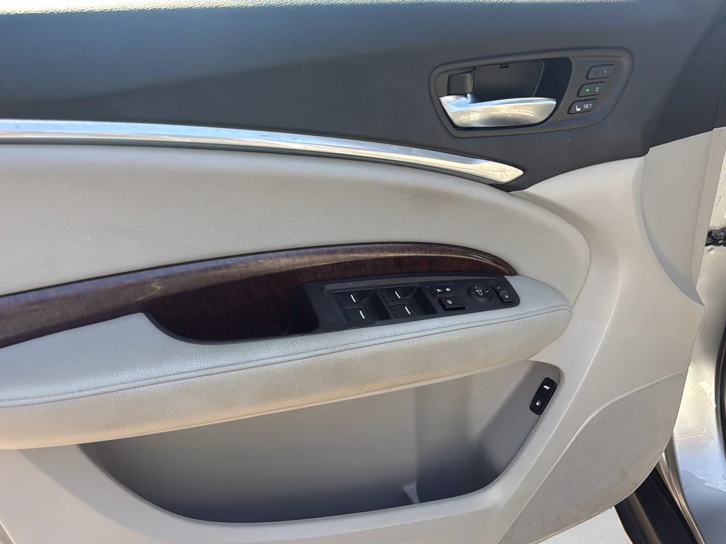 Used 2020 Silver Acura 3.5L image 24