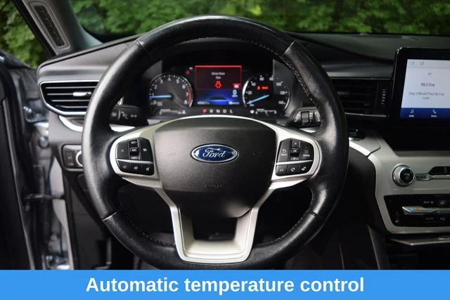 Used 2022 Silver Ford XLT image 4