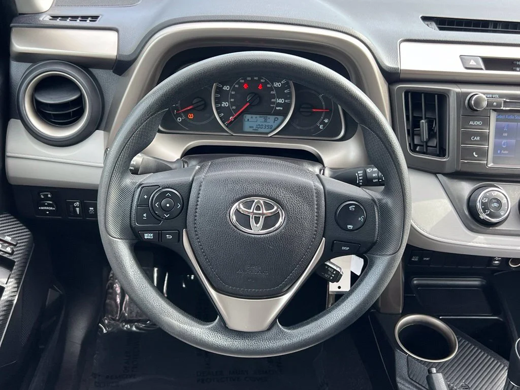 Used 2015 Super White Toyota LE image 22