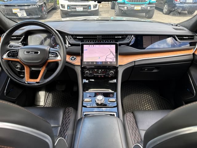 Used 2023 Rocky Mountain Pearlcoat Jeep Summit Reserve image 8