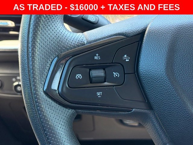 Used 2023 White Chevrolet LT image 20