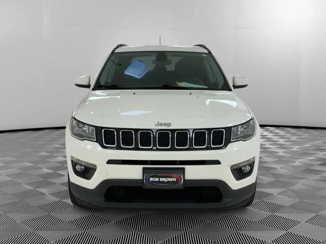 Certified Used 2019 White Jeep Latitude 4x4 image 8