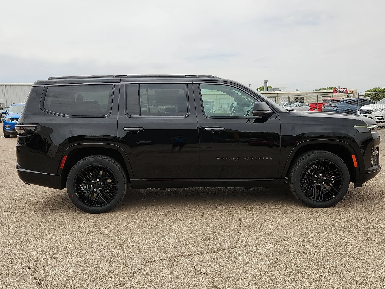 New 2026 High Gloss Black Jeep LIMITED RESERVE 4X4 image 5