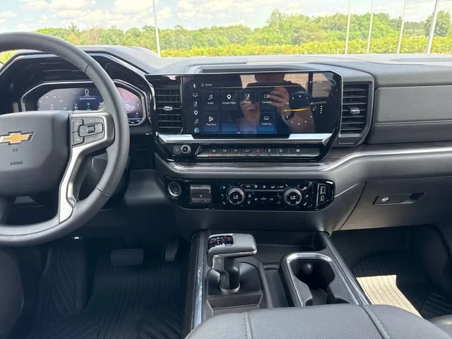 Used 2025 Black Chevrolet LTZ image 17