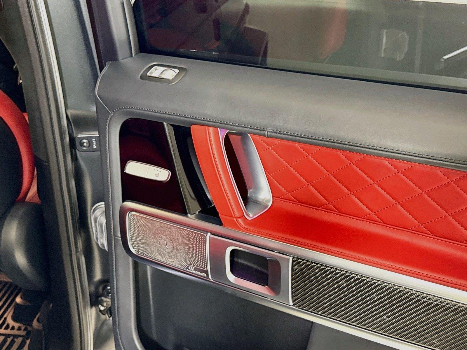 Used 2024 Obsidian Black Mercedes-Benz AMG® G 63 | Exclusive Int Pkg | Carbon Fiber Trim image 29