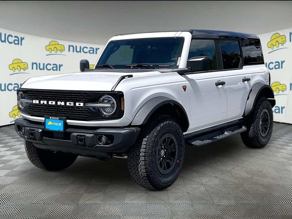 New 2026 Oxford White Ford Badlands image 4
