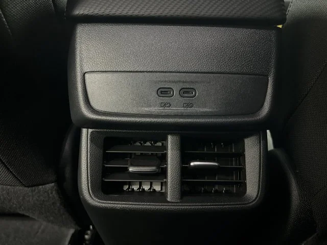 2027 Chevrolet Equinox LT - Photo 22