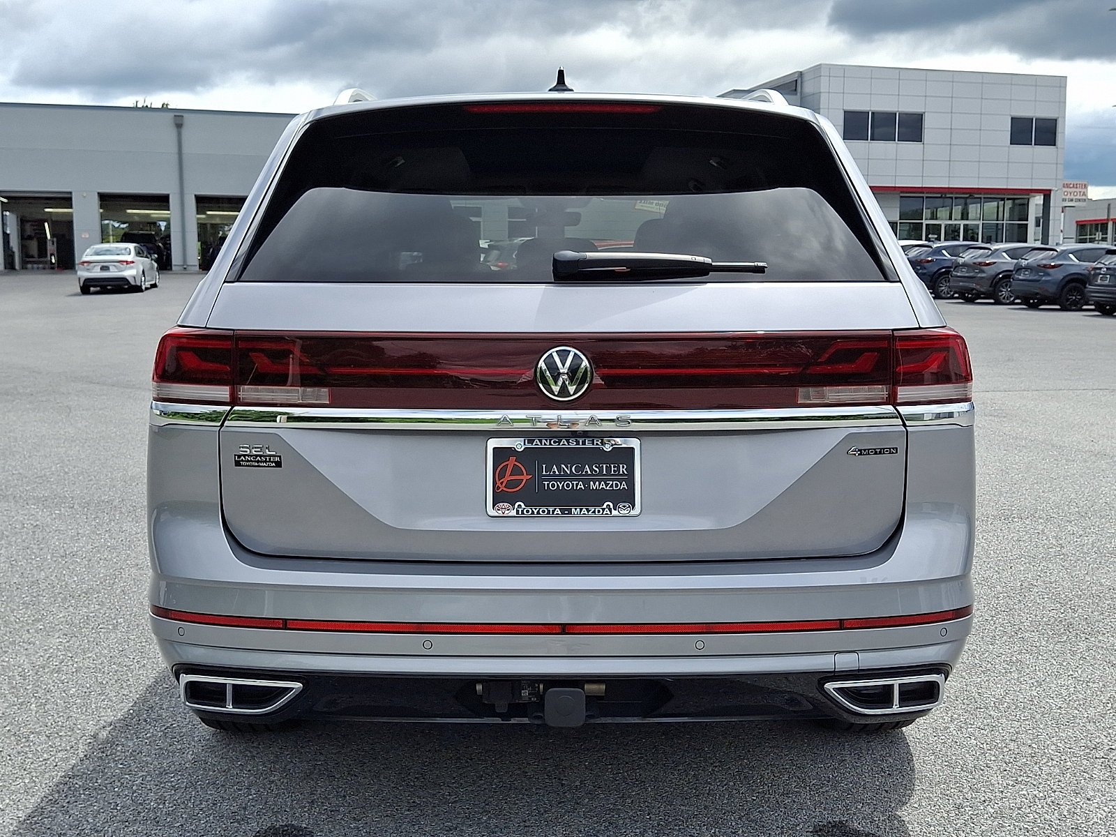 Used 2024 Silver Mist Metallic Volkswagen 2.0T SEL Premium R-Line image 6