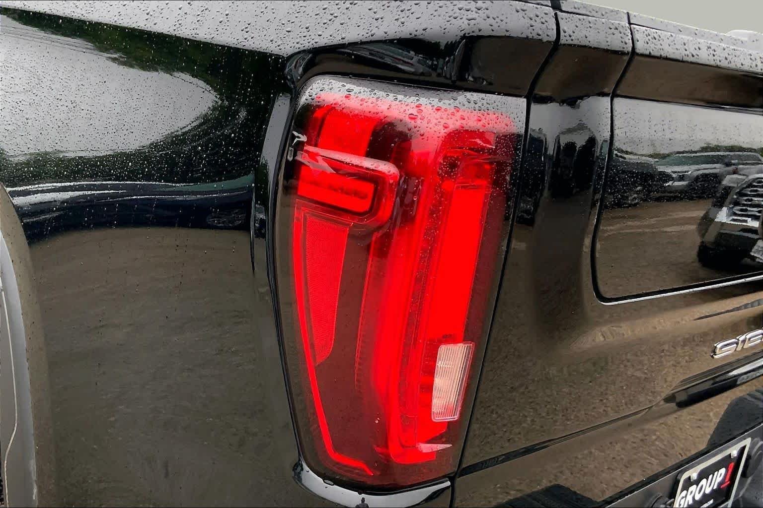 Used 2020 Onyx Black GMC SLT image 28