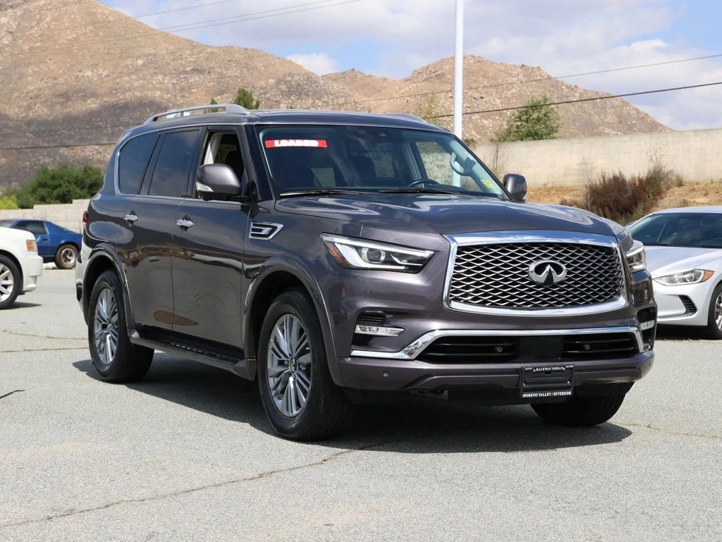 Used 2024 Gray INFINITI LUXE image 1