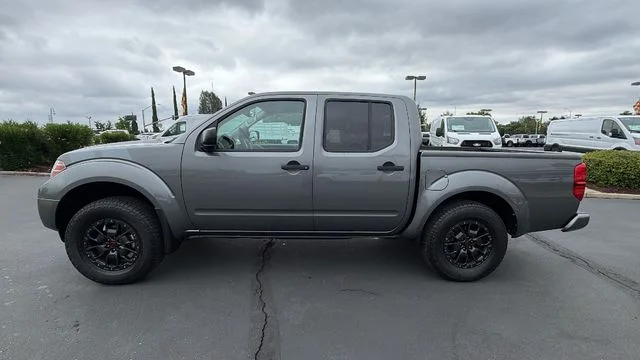 Used 2020 Gray Nissan SV image 7