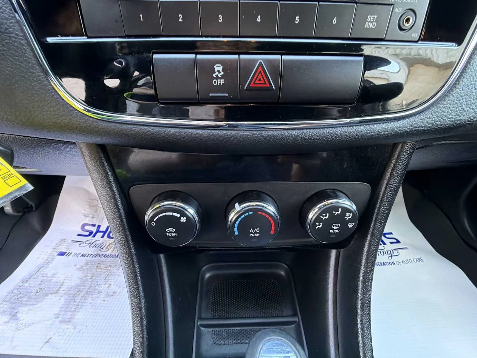 Used 2014 Billet Silver Metallic Clearcoat Chrysler LX image 16