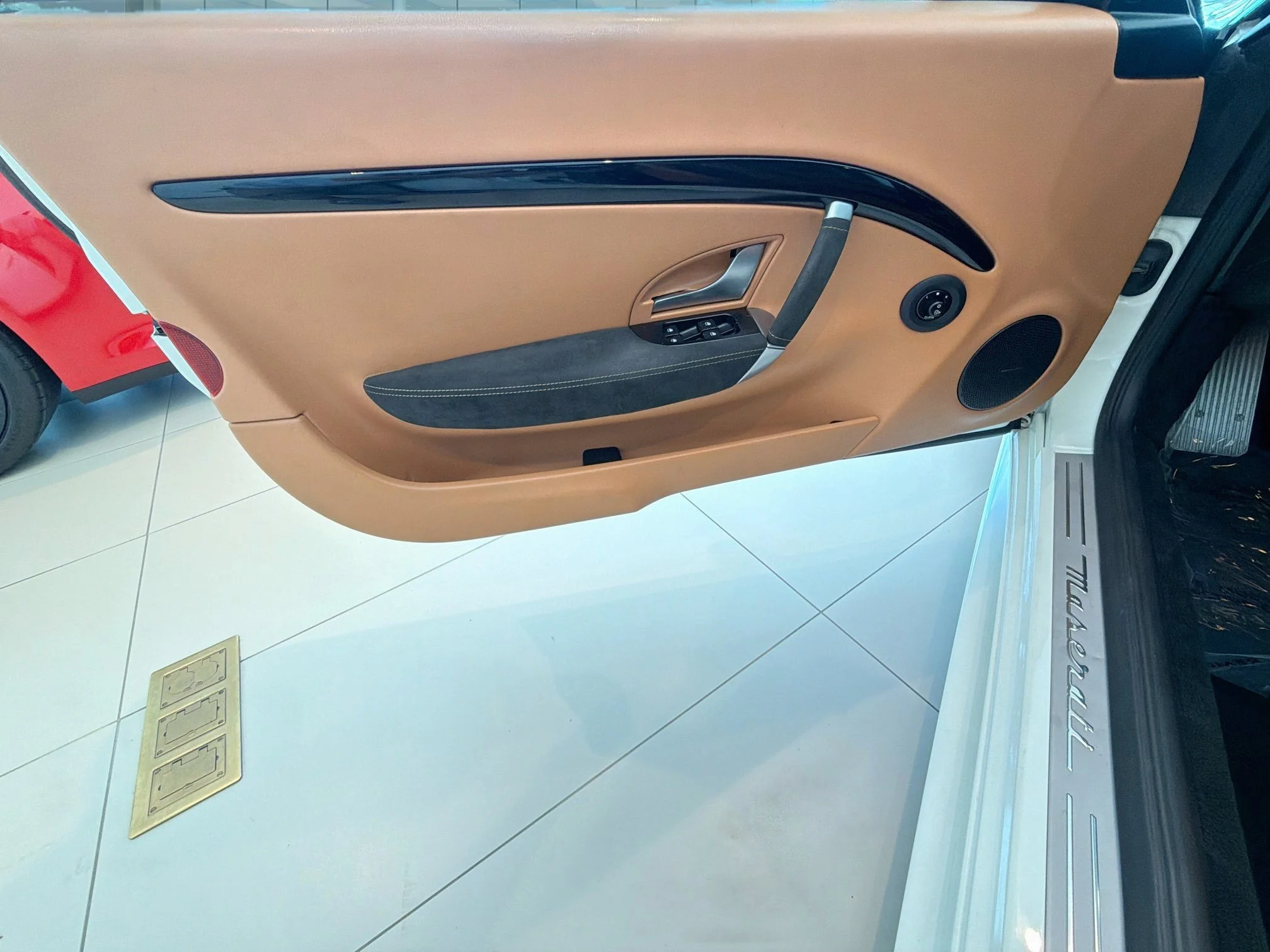 Used 2018  Maserati Sport image 20