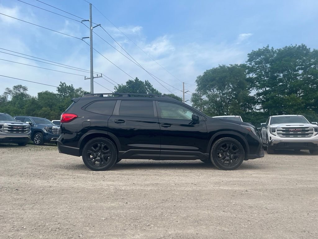 Used 2023 Crystal Black Silica Subaru Onyx Edition image 6