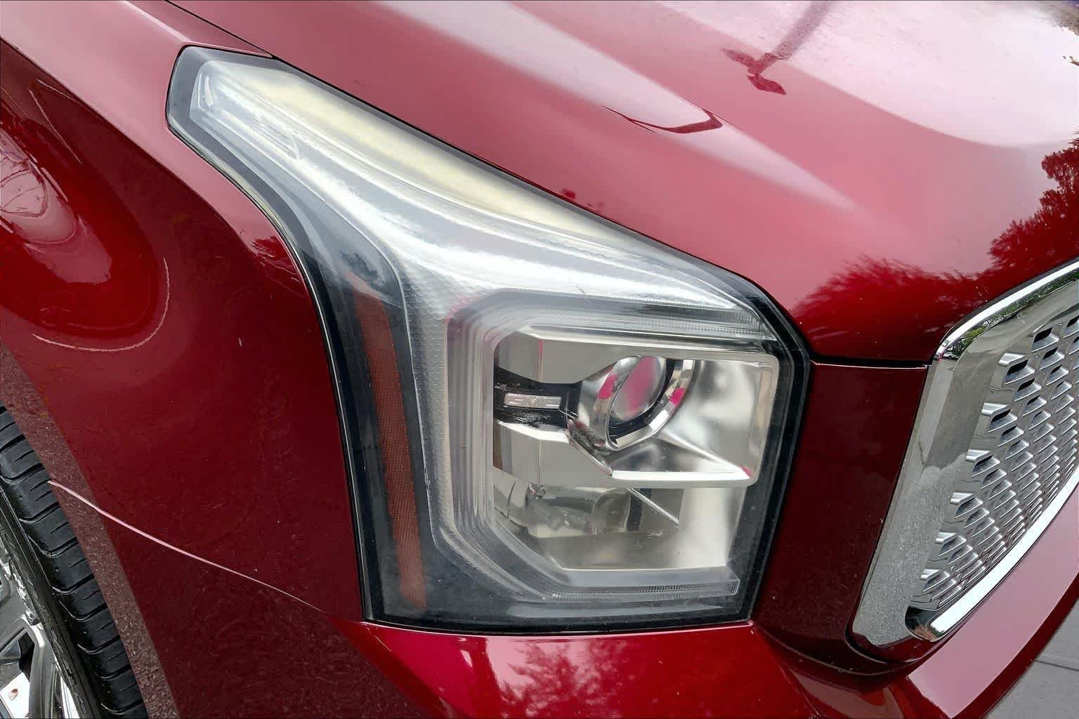 Used 2017 Crimson Red Tintcoat GMC Denali image 27