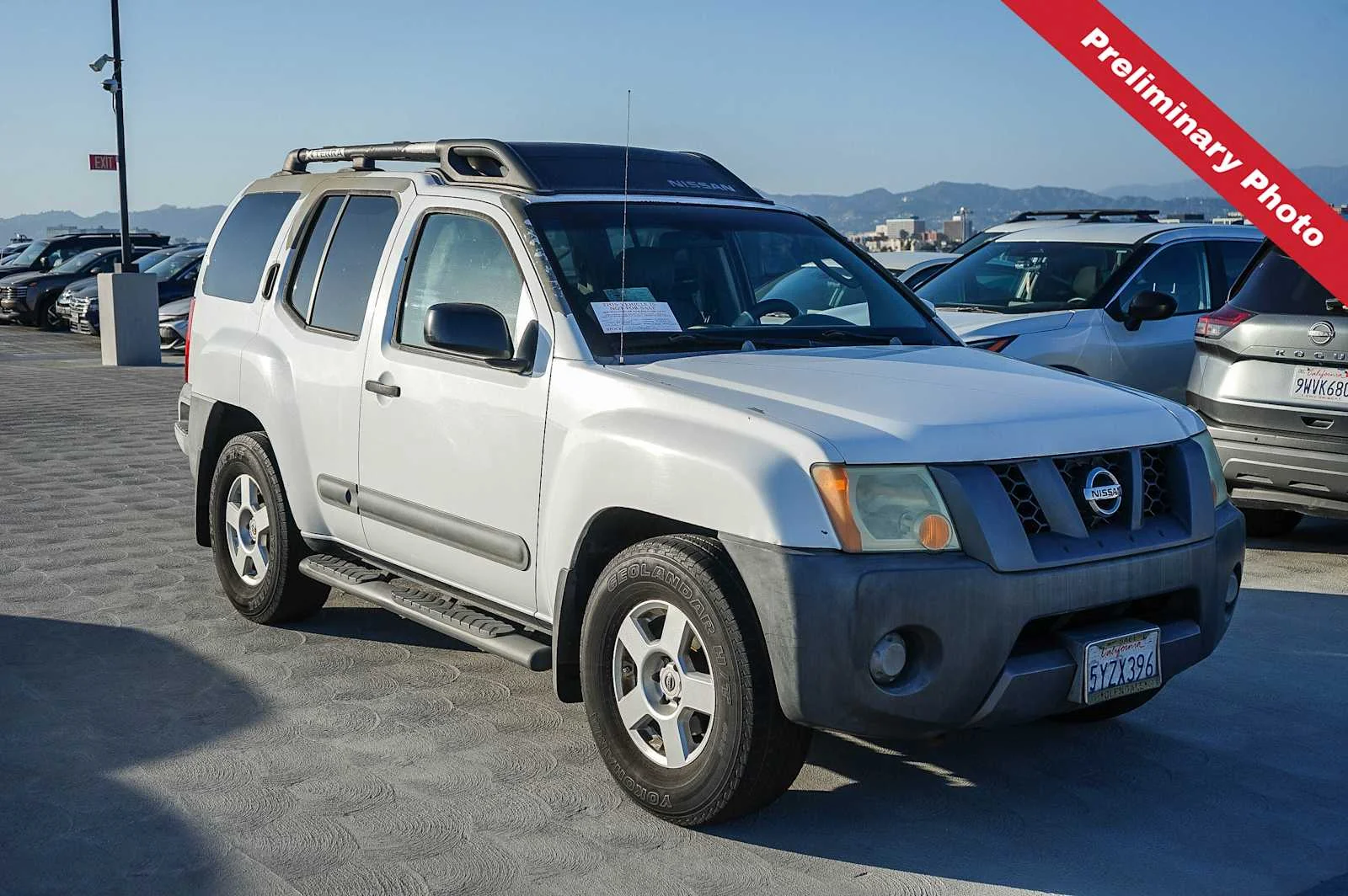 Used 2006 Avalanche Nissan S image 3