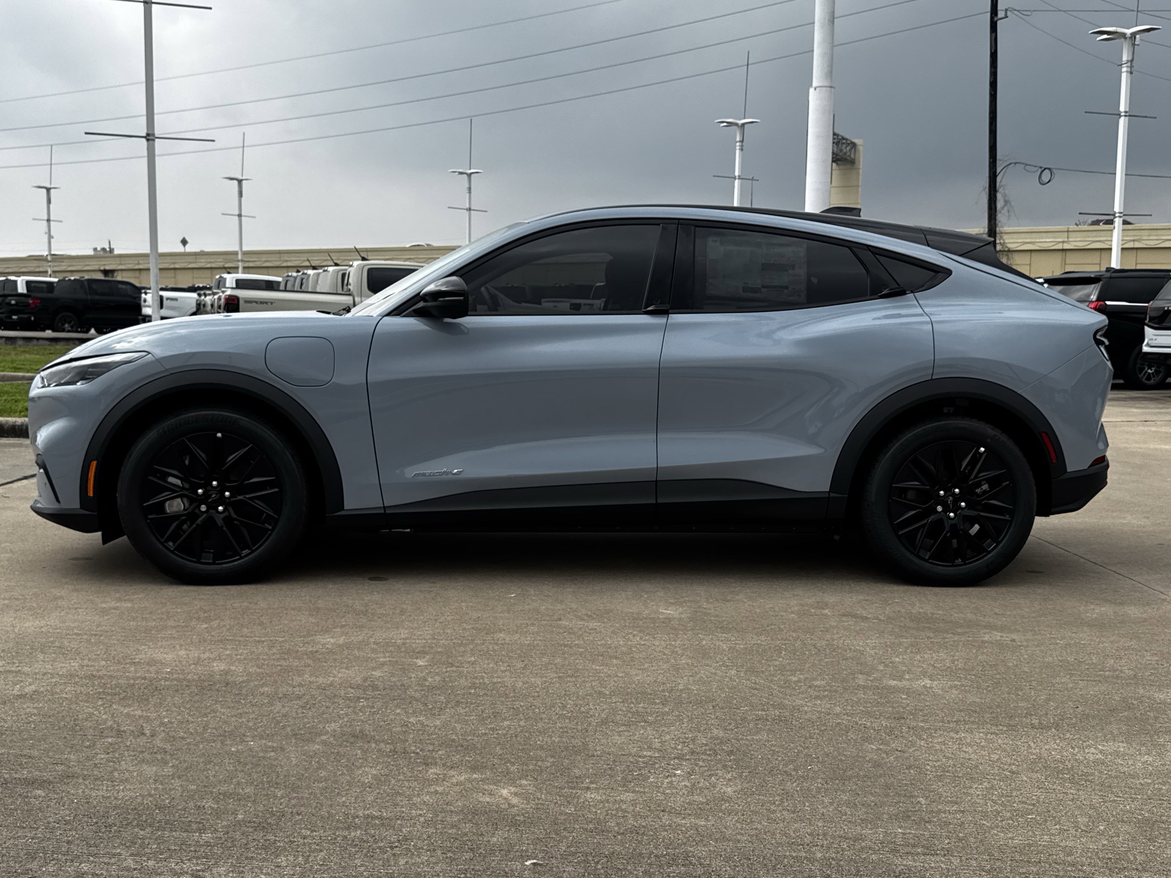 New 2026 Glacier Gray Metallic Tri-coat Ford Select image 6