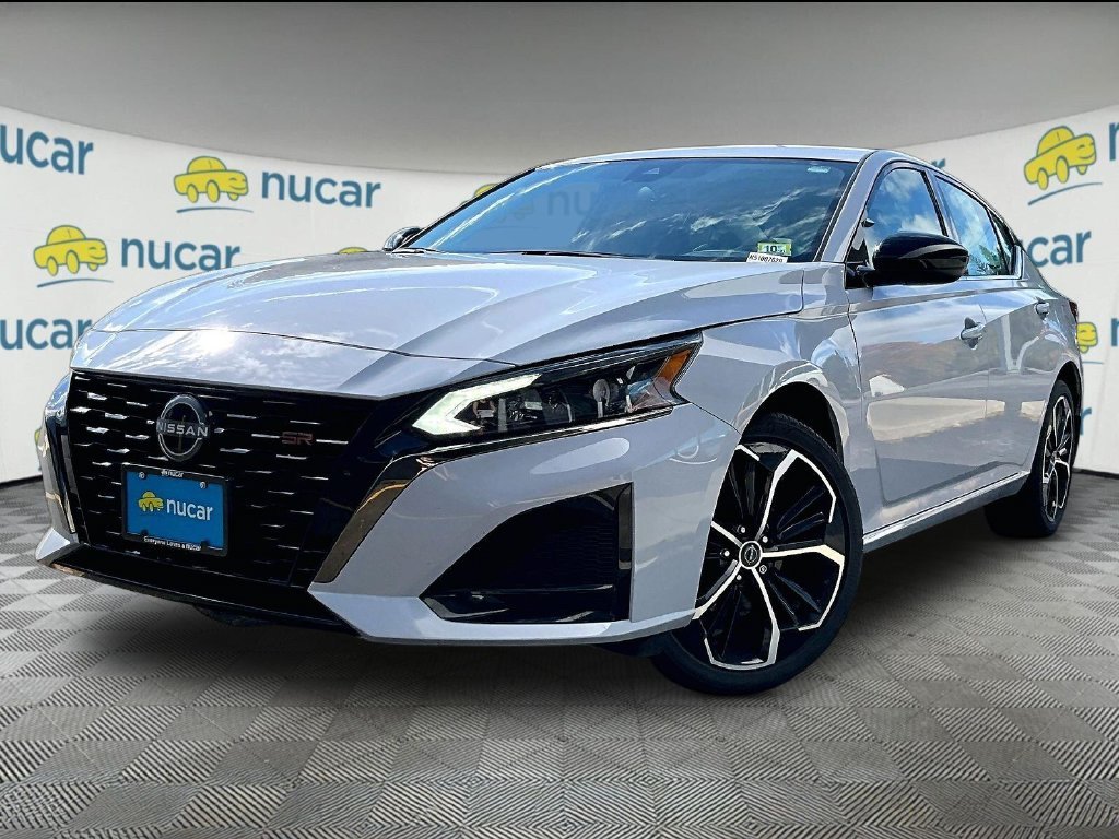 Used 2024 Gray Nissan 2.5 SR image 3