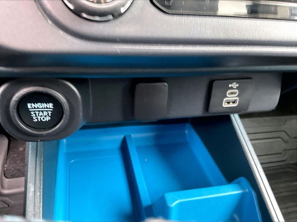 Used 2025 Gray Ford XLT image 22