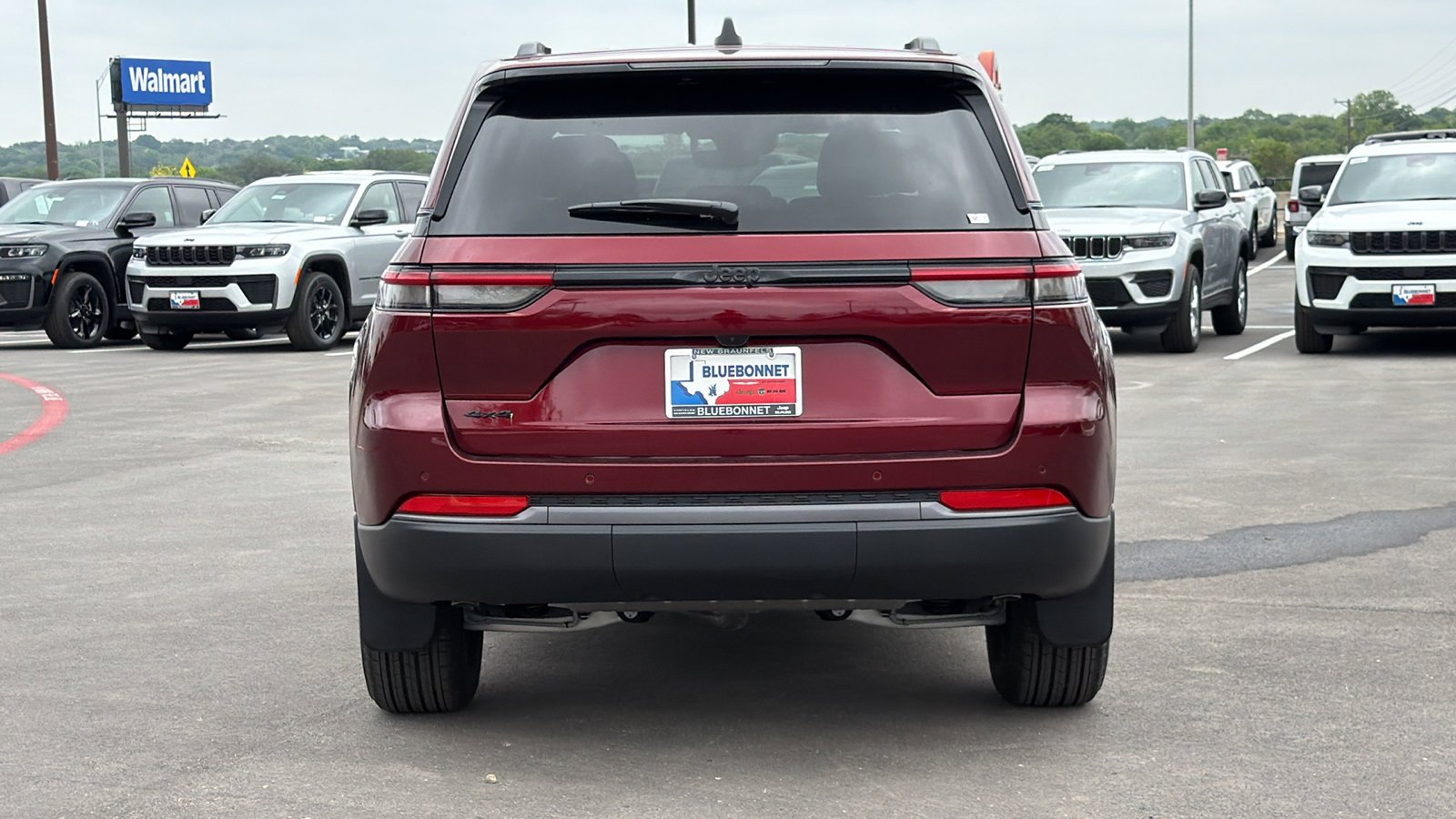 New 2026 Velvet Red Pearl-Coat Exterior Paint Jeep Laredo Altitude image 6