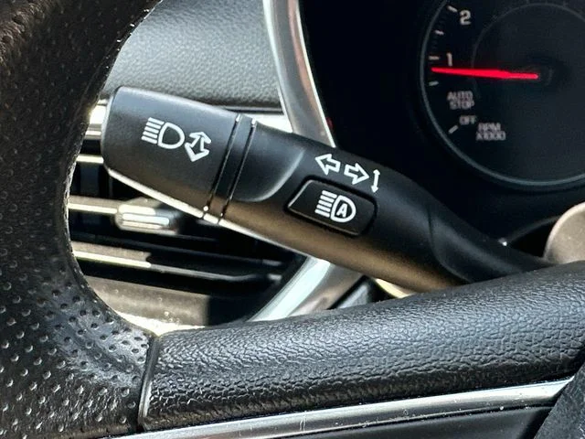 Used 2020 Red Chevrolet LT image 24