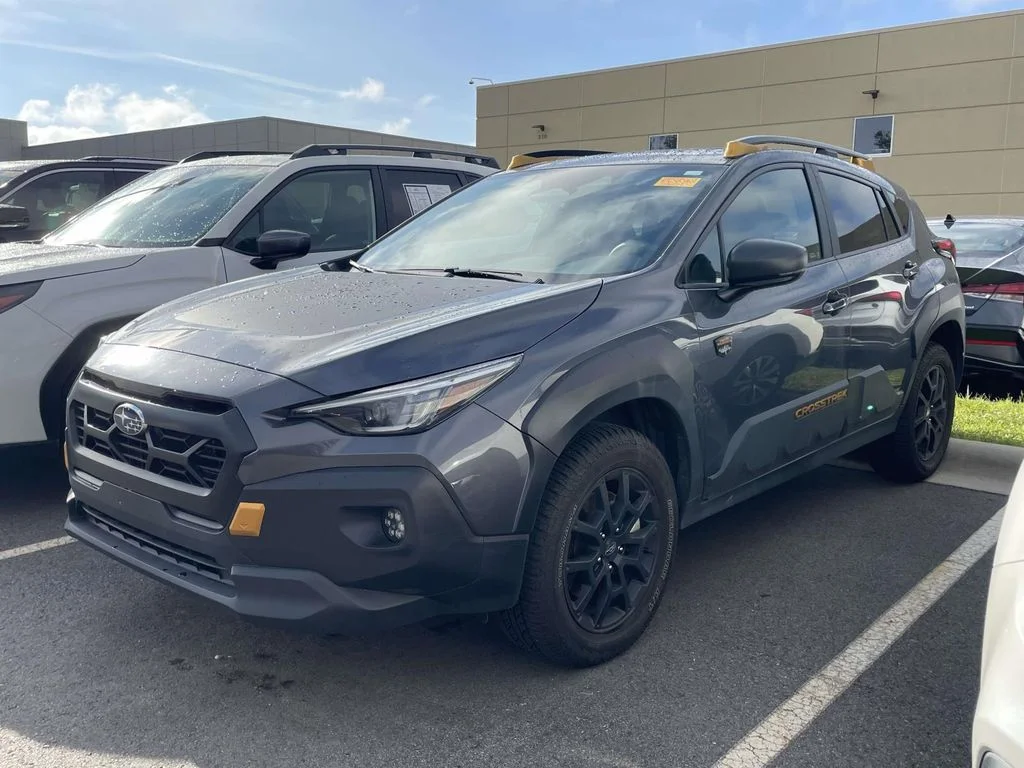 Used 2025 Magnetite Gray Metallic Subaru Wilderness image 2